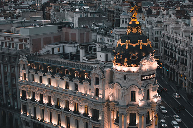 做西班牙TikTok短視頻運(yùn)營要用專線網(wǎng)絡(luò)線路嗎？